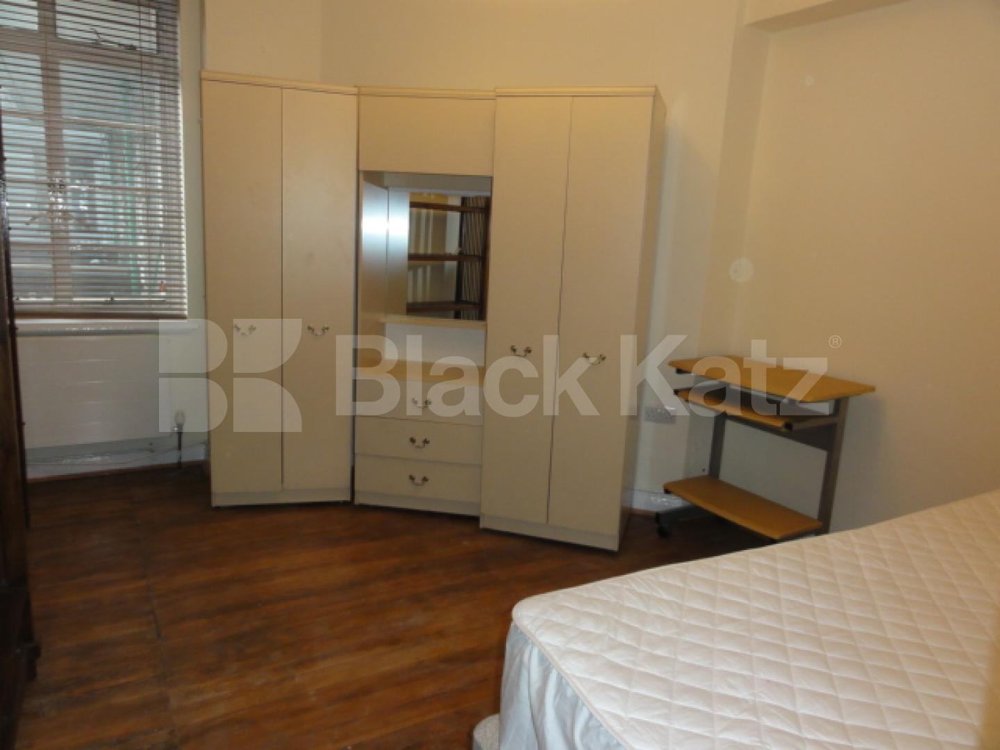 			NEW INSTRUCTION!, 2 Bedroom, 1 bath, 1 reception Flat			 Gloucester Place, MARYLEBONE